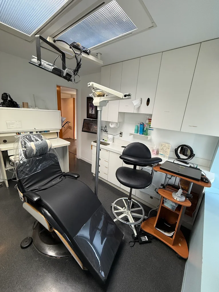 chair at richmond dental centre