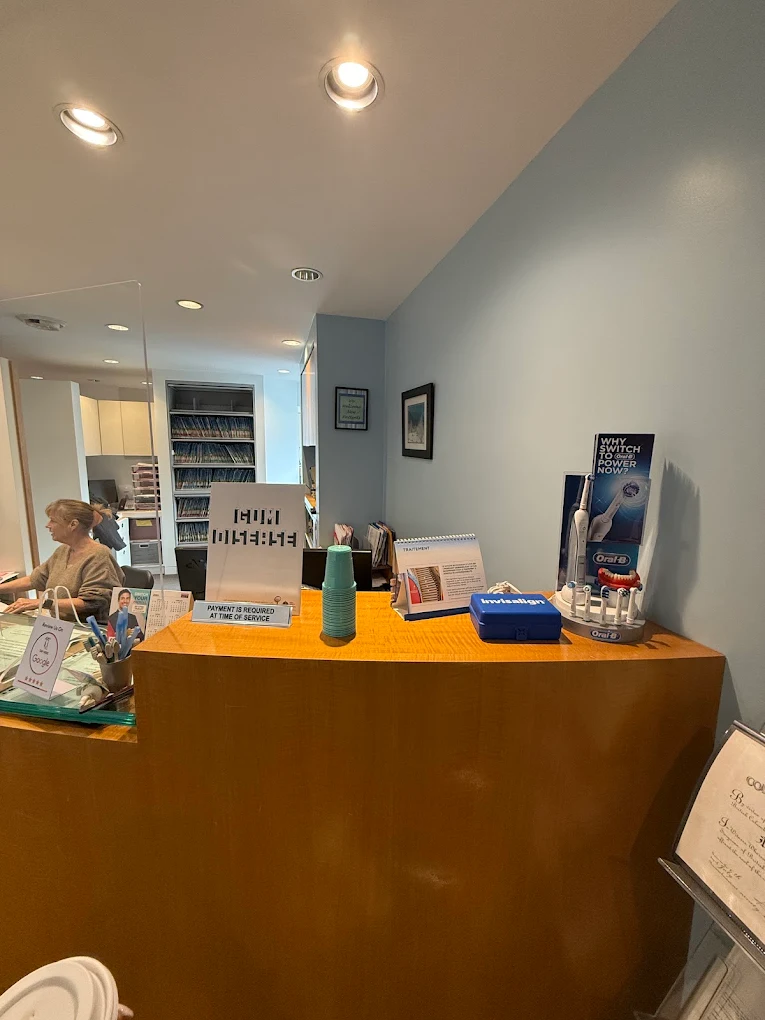 front desk area 2 rdc
